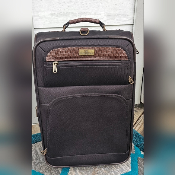 Tommy Bahama Brownstone Retreat II Collection Carry On Luggage - Picture 1 of 14